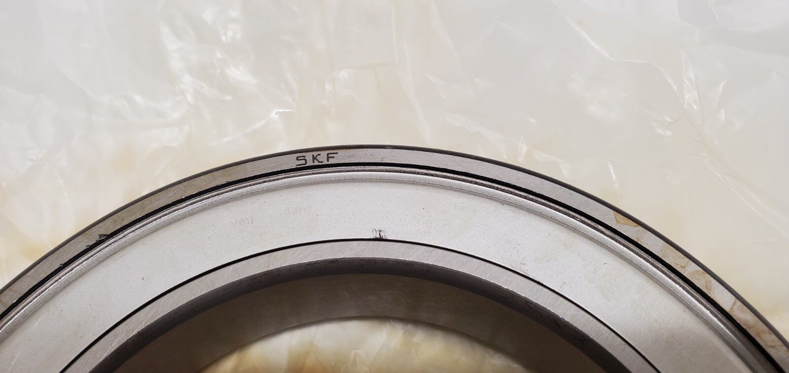 NEW IN BOX! GENUINE SKF DEEP GROOVE BALL BEARING 6020-2Z