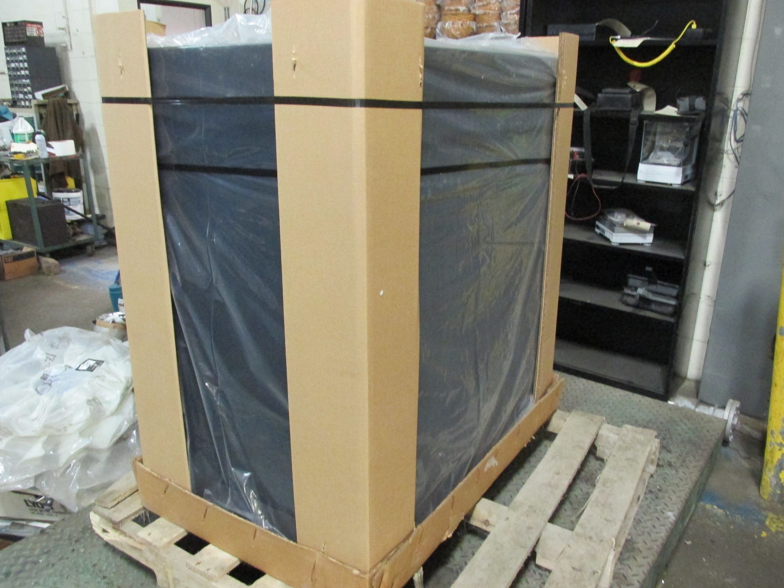 Hubbell Black Quad Cab Wall Mount Cabinet Window Door HQ3636 41573 LR