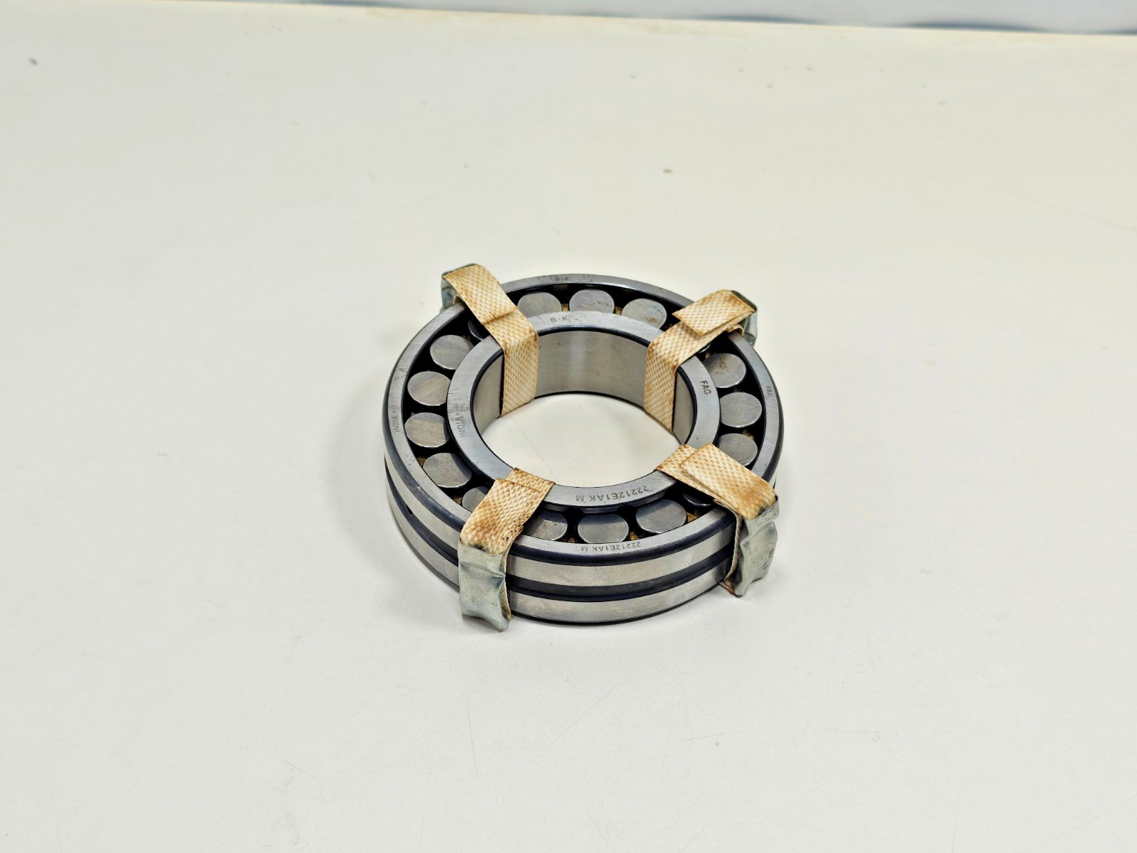 22212 E1AK.M FAG Spherical Roller Bearing FAG 22212 E1A-K-M Tapered Bore