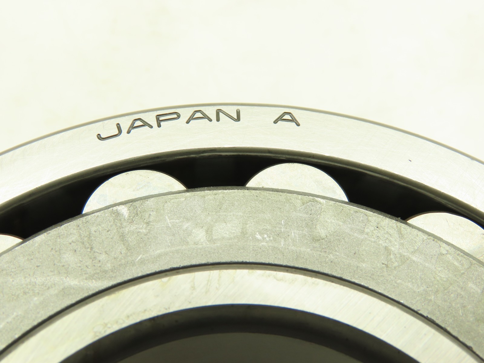 NSK Spherical Roller Bearing Bore Dia. 2.5591″ Outside Dia. (In.) 5.5118 140mm