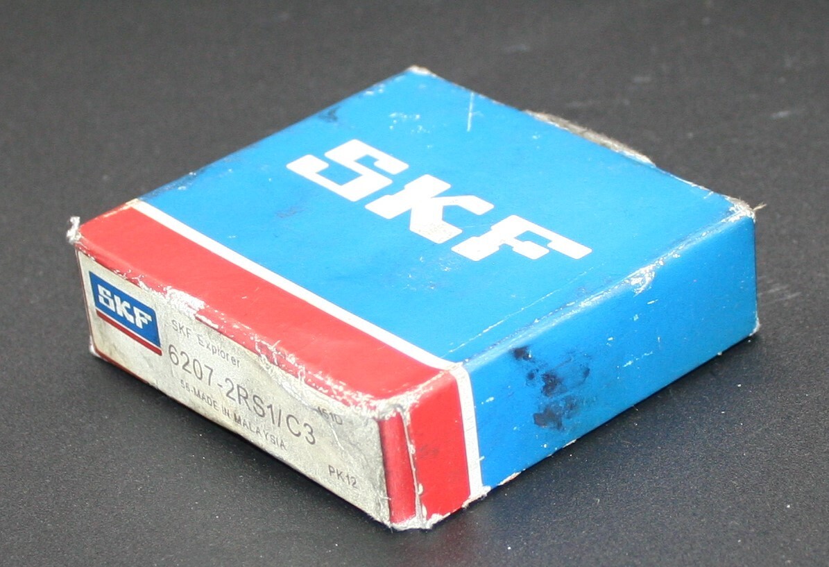 One (1) SKF 6207 2RS1/C3 Deep Groove Bearing 35MM ID Malaysia NIB NEW