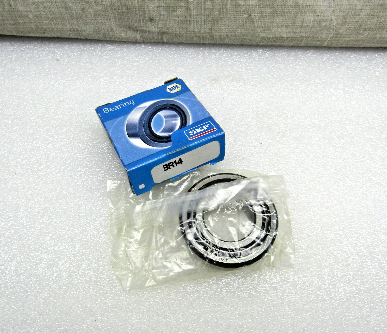 SKF Napa BR14 Tapered Roller Bearing Cup + Cone L44643 L44610