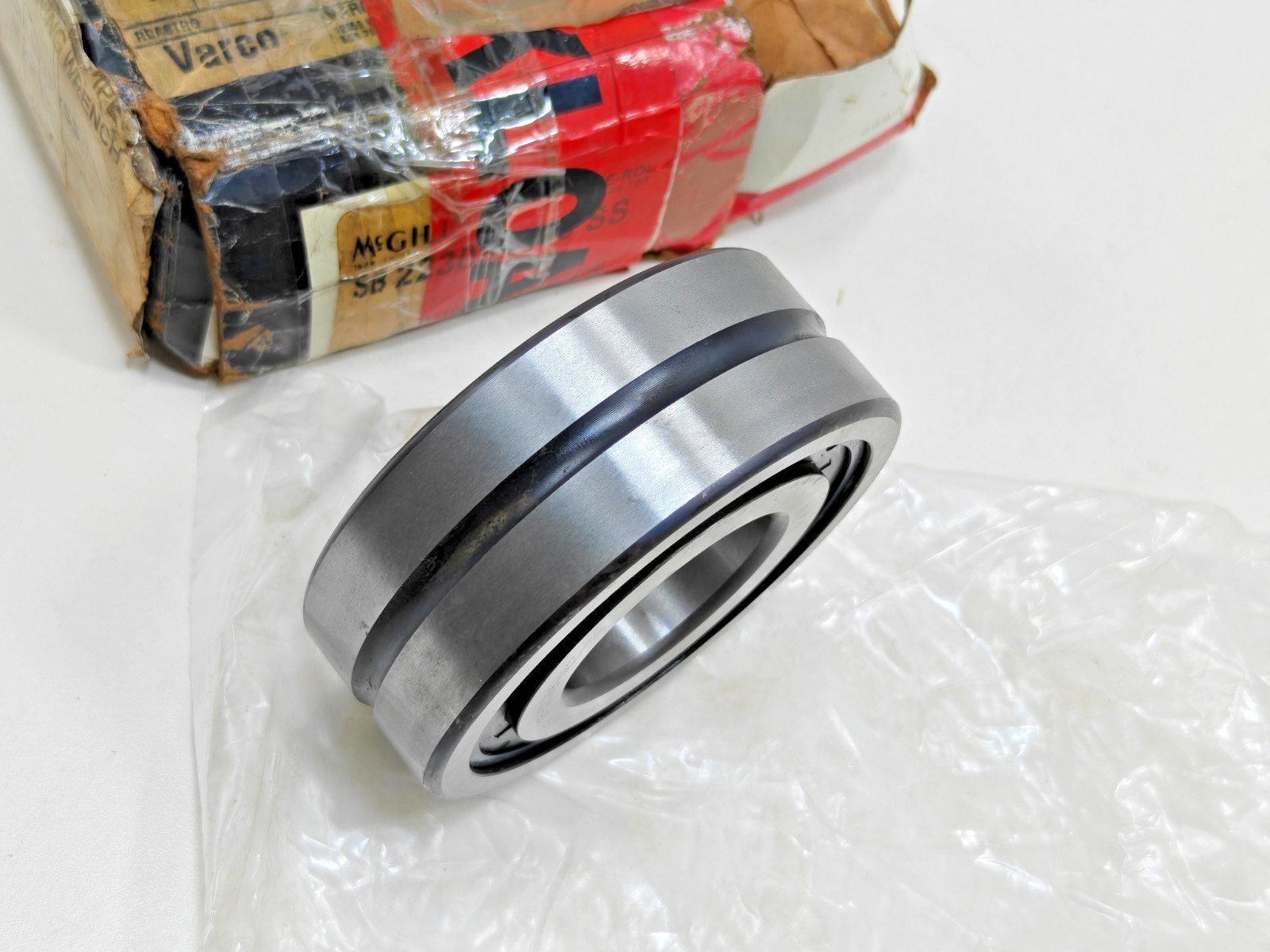 SB 22308 W33 SS McGILL Spherical Roller Bearing SB22308SS 22308-2RS NOV 73091