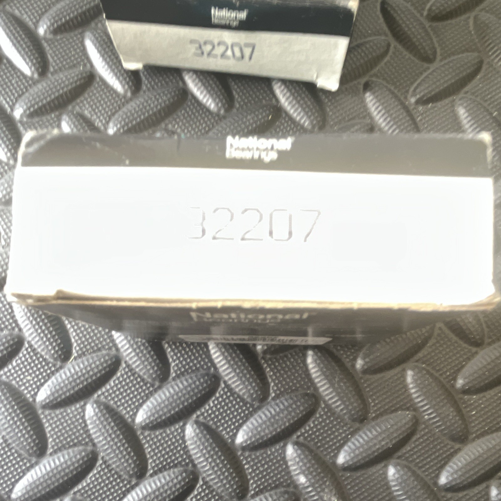 National 32207 Tapered Roller Bearing 35mm Bore 72mm OD Steel 24.25mm