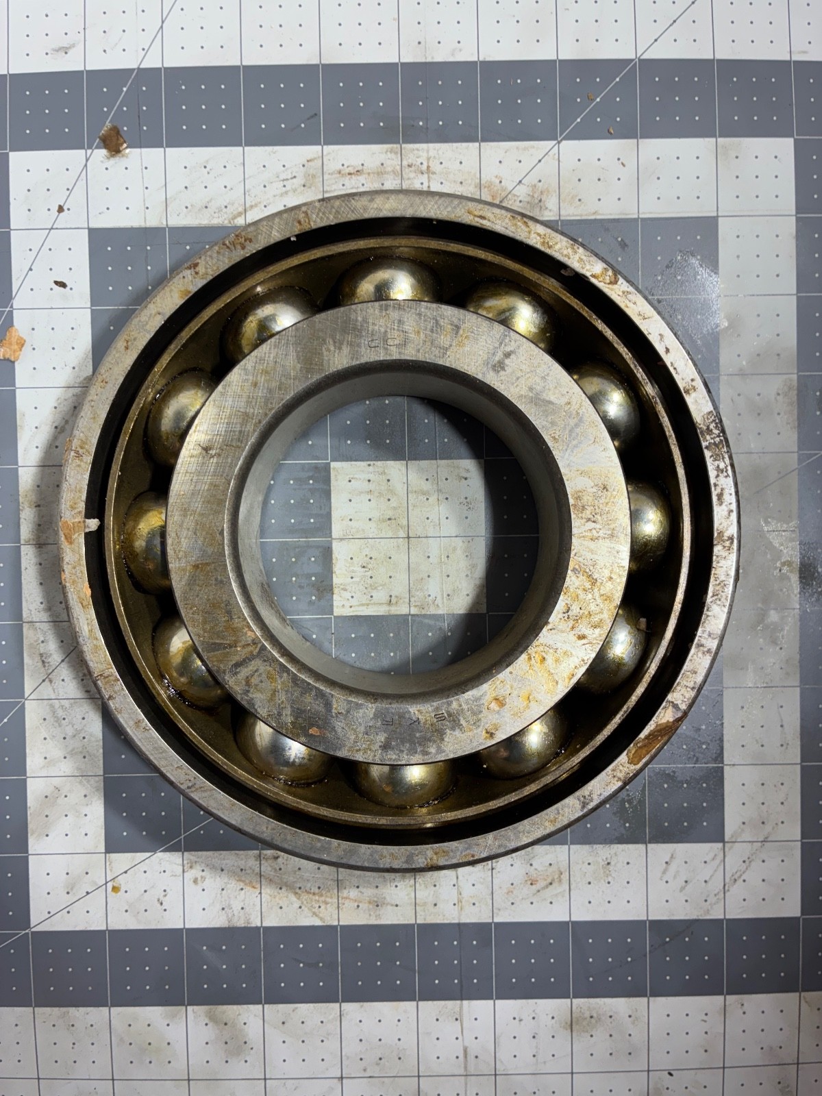 SKF 7318 BY – Angular contact ball bearing – Made in USA – New Open Box