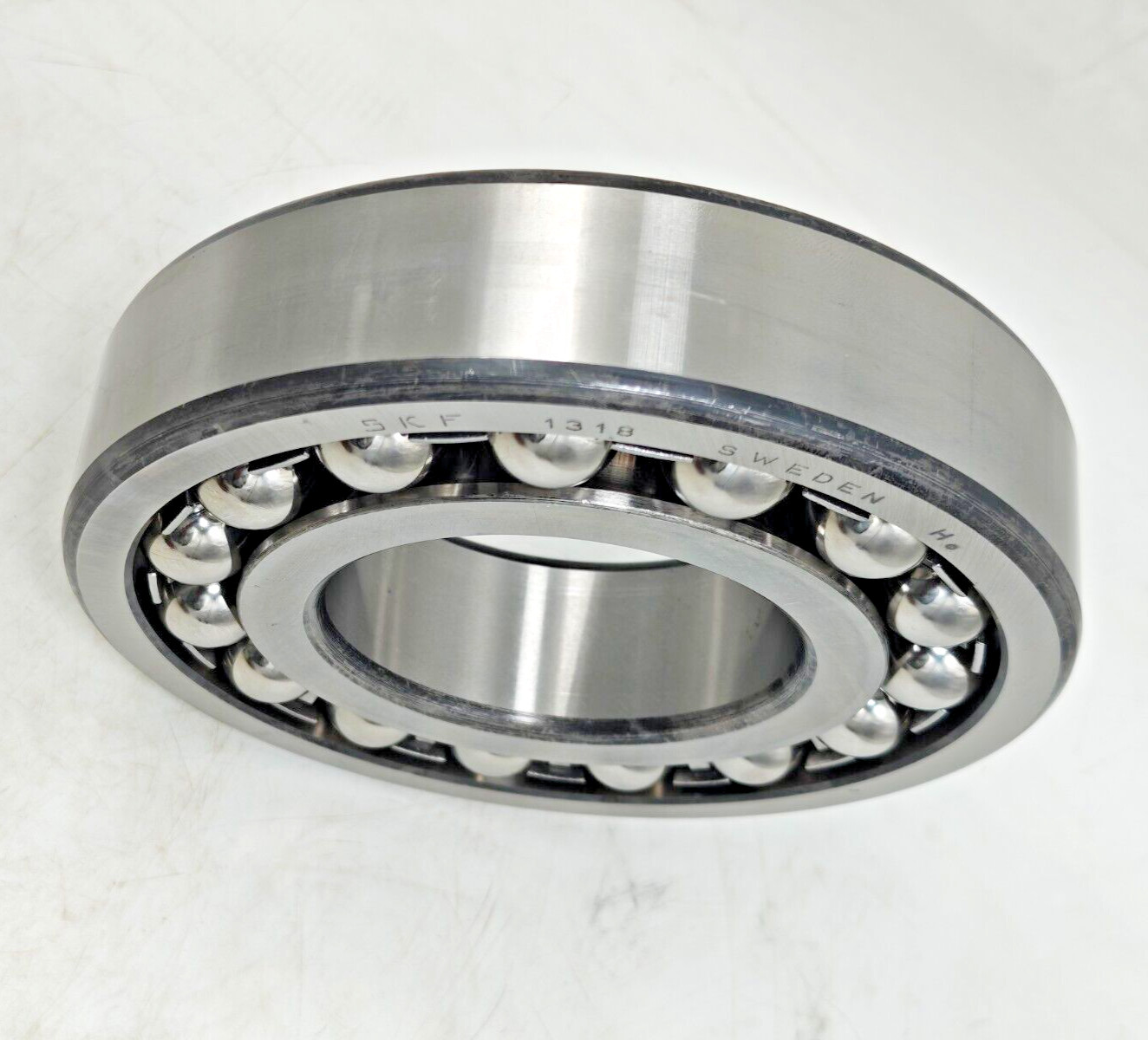 1318 SKF Self-Aligning Ball Bearing 90x190x43 mm SKF 1318 Sweden
