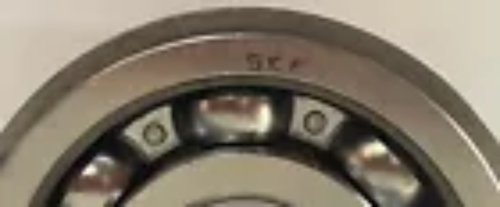 NEW SKF 6305 NR C3 BALL BEARING SNAP RING 25x62x17mm