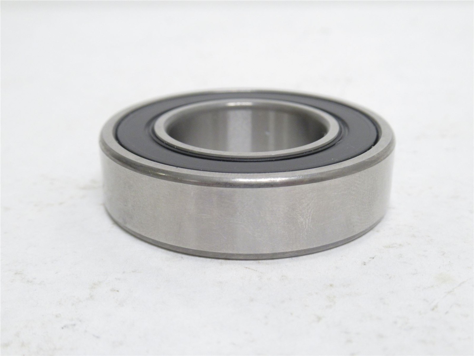 238123 New-No Box; SKF 6005-2RSH Ball Bearing 25mmID x 47mmOD x 12mm Wide