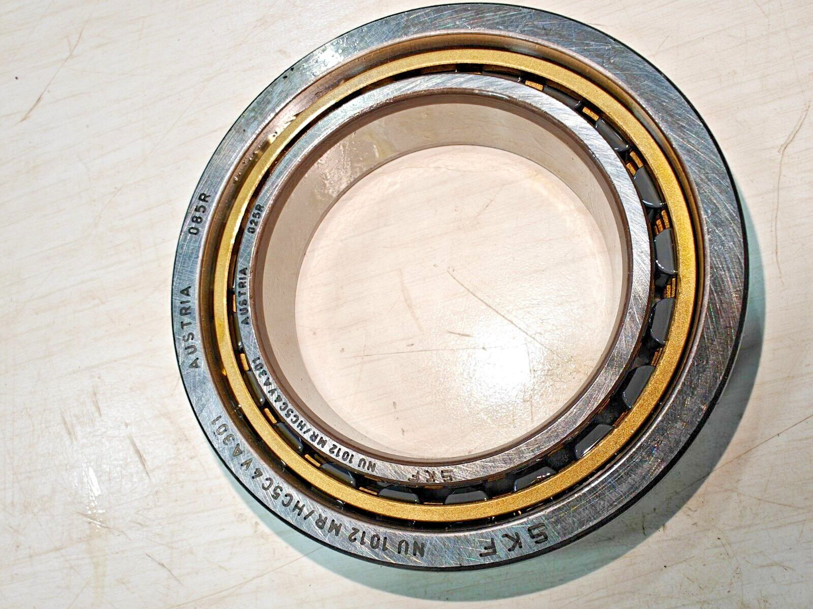 SKF NU 1012 MR/HC5C4 VA301 Hybrid Ceramic Single Row Cylindrical Roller Bearing