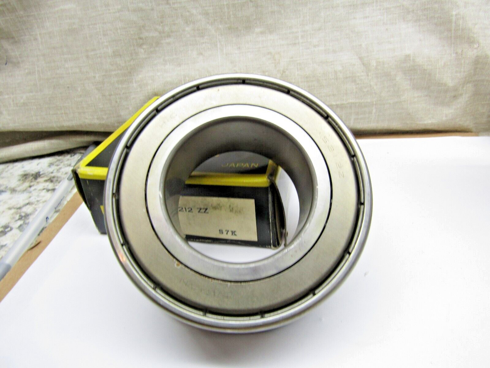 HIC Japan 5212ZZNR 60mm X 110mm X 1-7/16″ Shielded Ang Contact Bearing Snap Ring