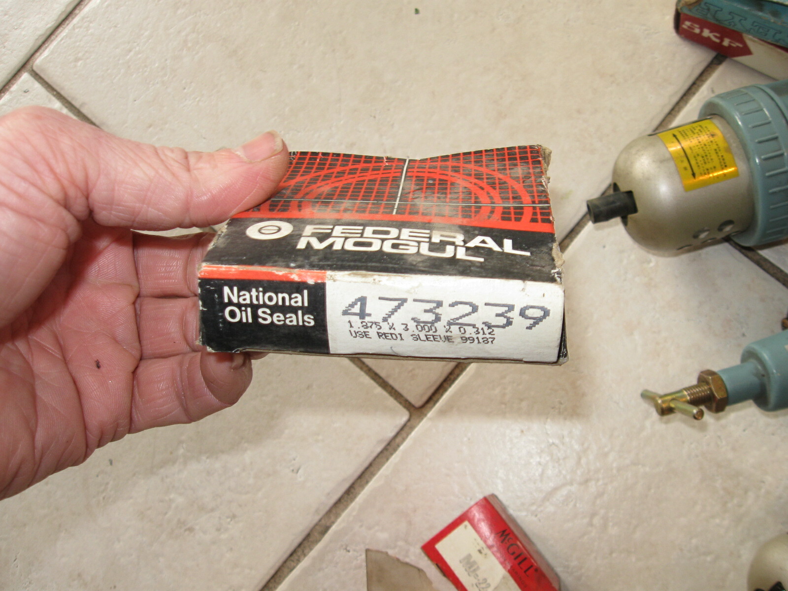 NEW NOS National Oil Seal Federal Mogul Sleeve # 473239