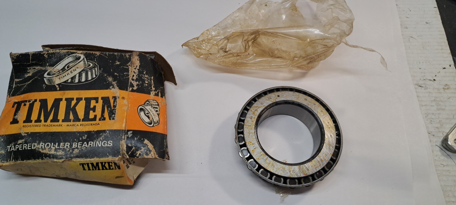 Timken 577 Tapered roller bearing cone NOS, Made In USA!!! ( 31701)