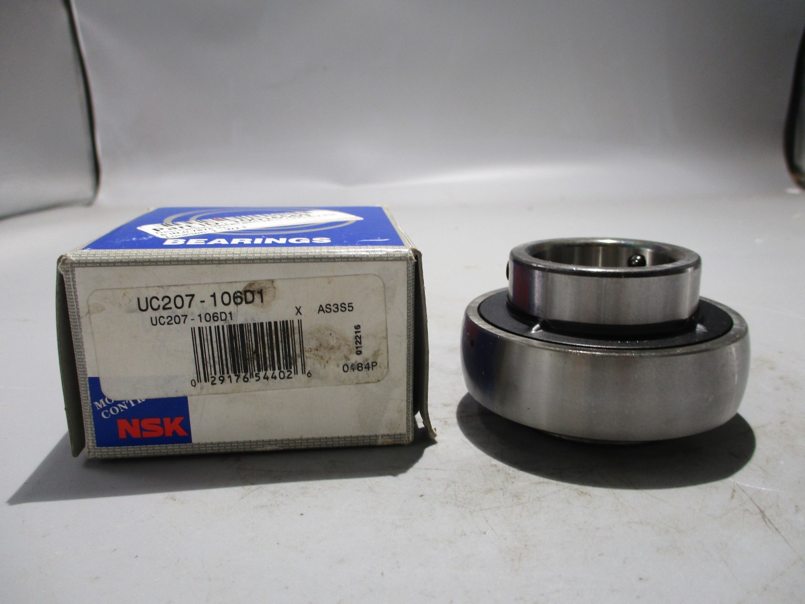 NEW NSK UC207-106D1 BALL BEARING INSERT 1.375″ ID