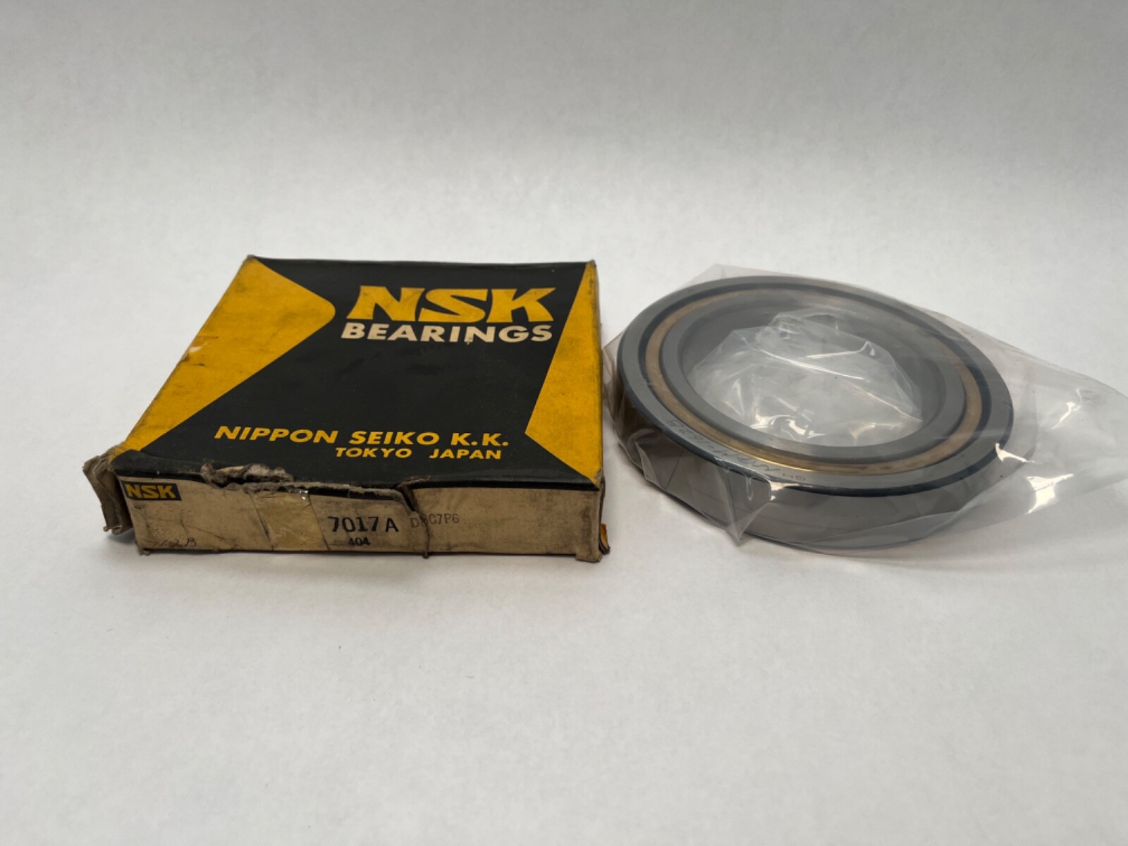 NSK 7017ADBC7P6-1/2PR Bearing 85x130x22mm 7017A DBL P6 7017-A-DB-C7-P6 Japan