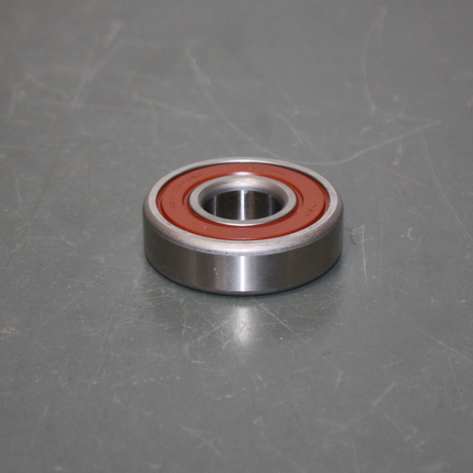 (10) NSK Radial Ball Bearing 6304DUM18A, 52mm x 15mm x 20mm, Straight Bore