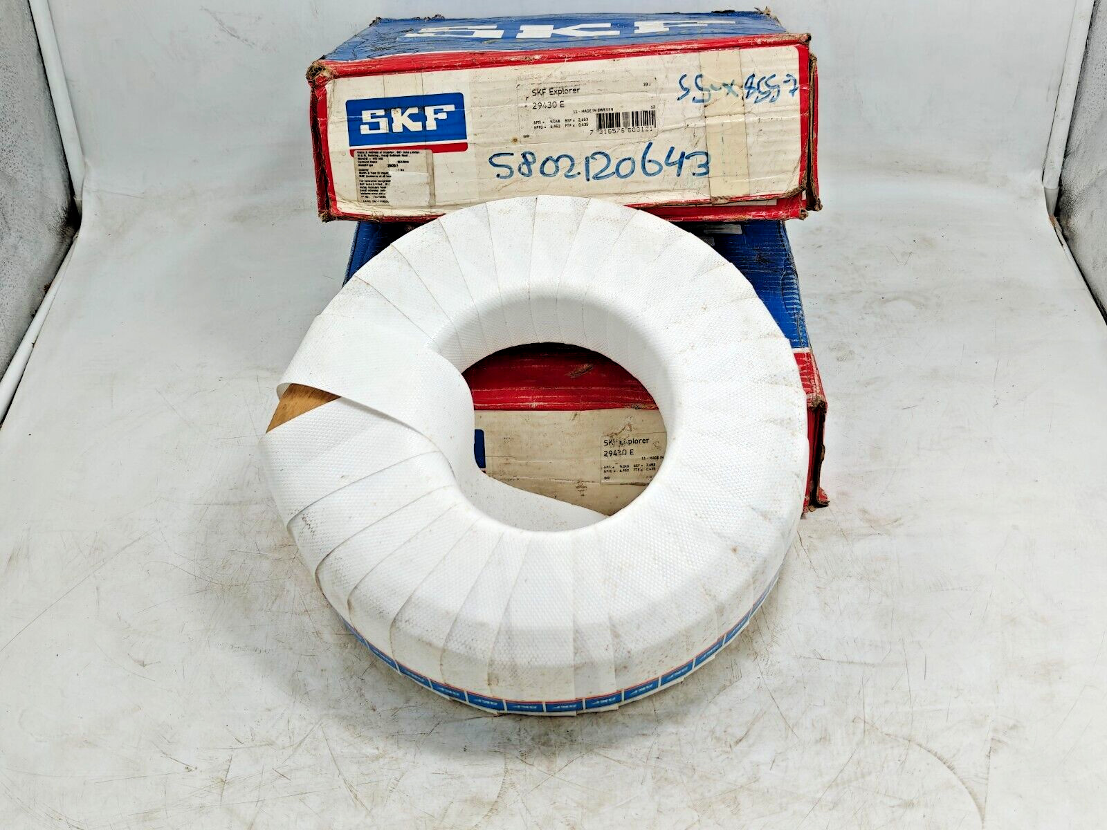 29430 E SKF New Spherical Roller Thrust Bearing 29430E SKF Sweden 150x300x90mm