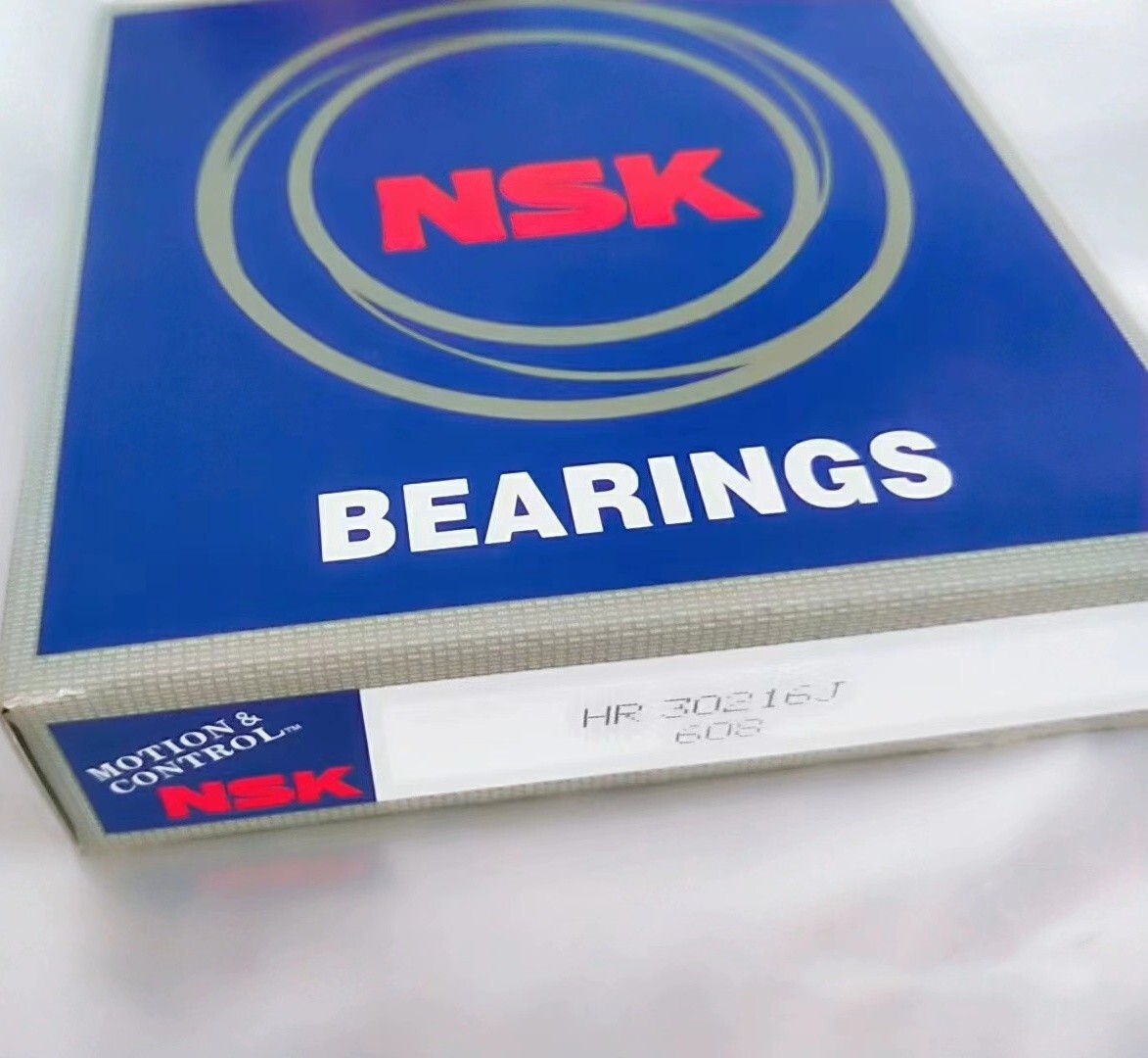 1X NSK HR30216J tapered roller bearing