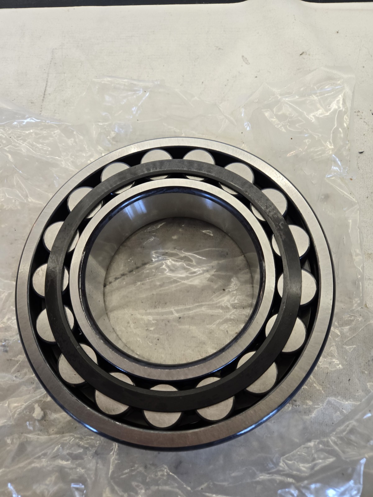22222-E1-XL-K-C3 FAG SPHERICAL ROLLER 81111 Y163