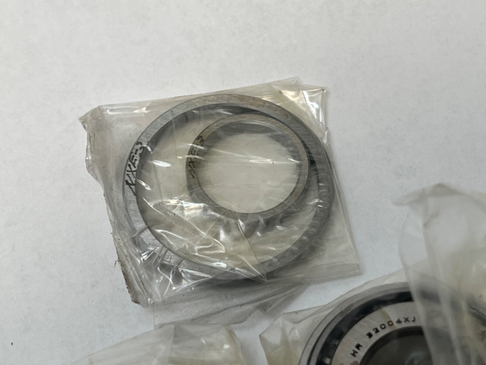 NSK HR32004XJP5DB+KL Bearing Dual Cone&Cup HR-32004-XJ-P5 20mm ID 42mm OD