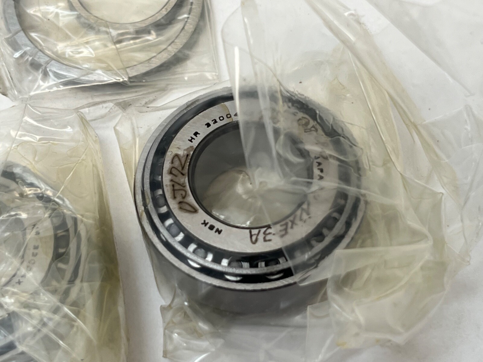 NSK HR32004XJP5DB+KL Bearing Dual Cone&Cup HR-32004-XJ-P5 20mm ID 42mm OD