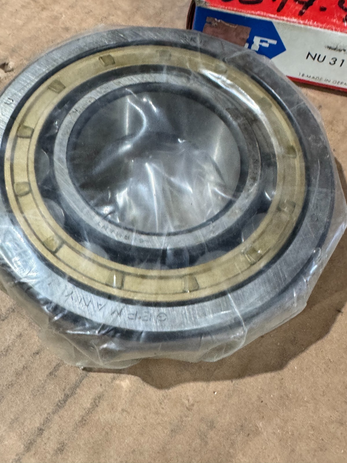 NEW IN BOX SKF CYLINDRICAL ROLLER BEARING NU311ECM