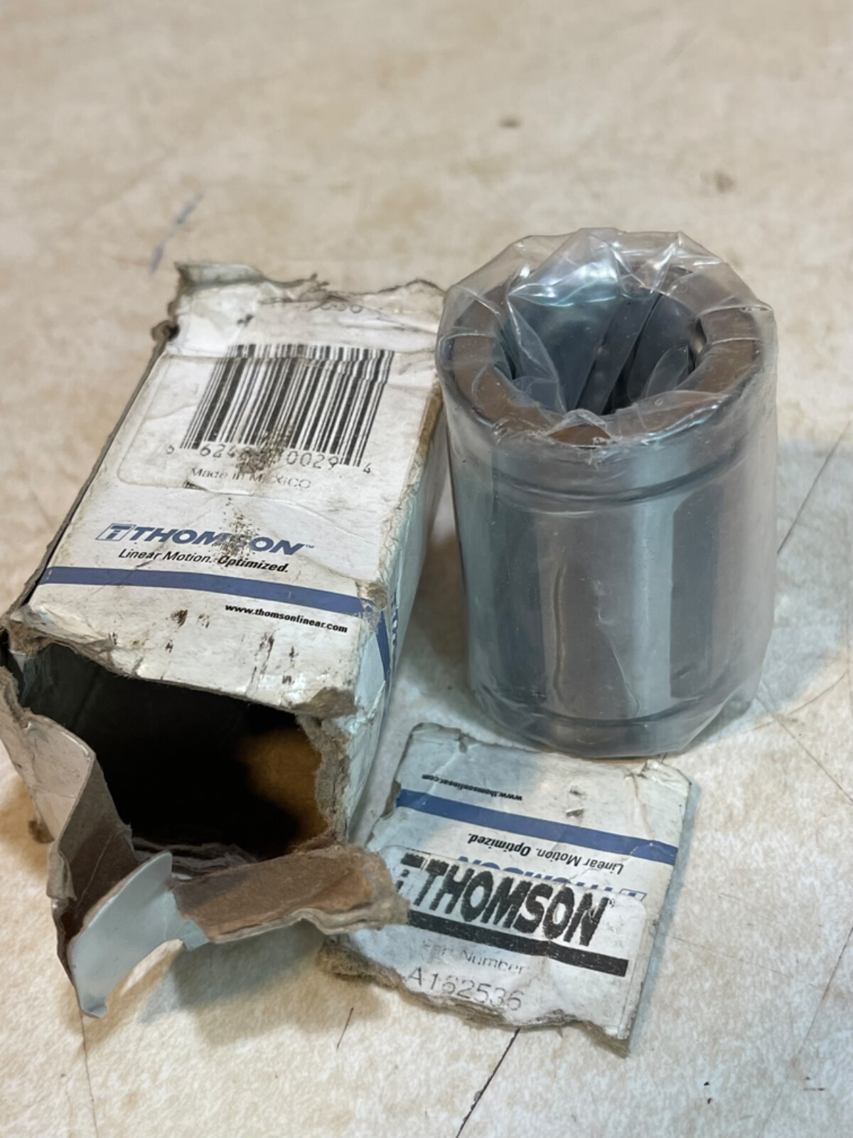 NEW THOMSON A162536 Ball Bushing Linear Bearing, Bore Dia 1.00″ (S4)