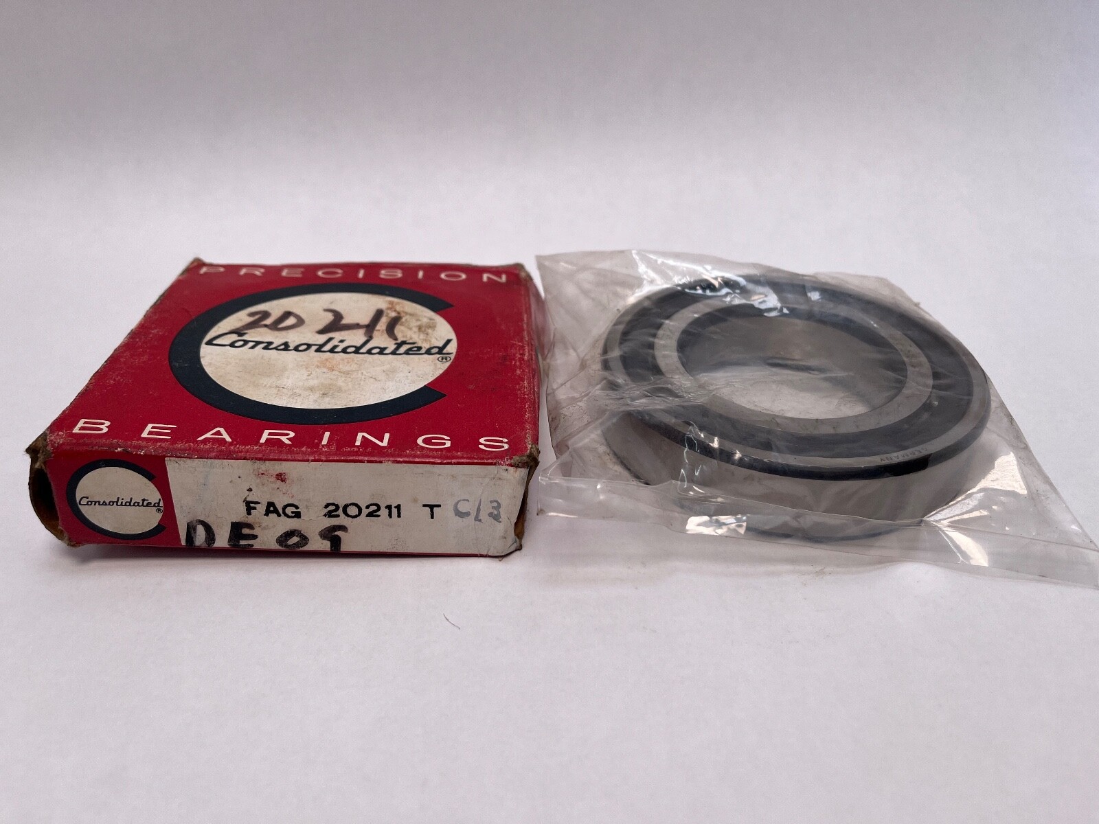 FAG 20211TC3 Single Row Spherical Bearing 55x100x21 mm 20211-T-C3 Cons Germany