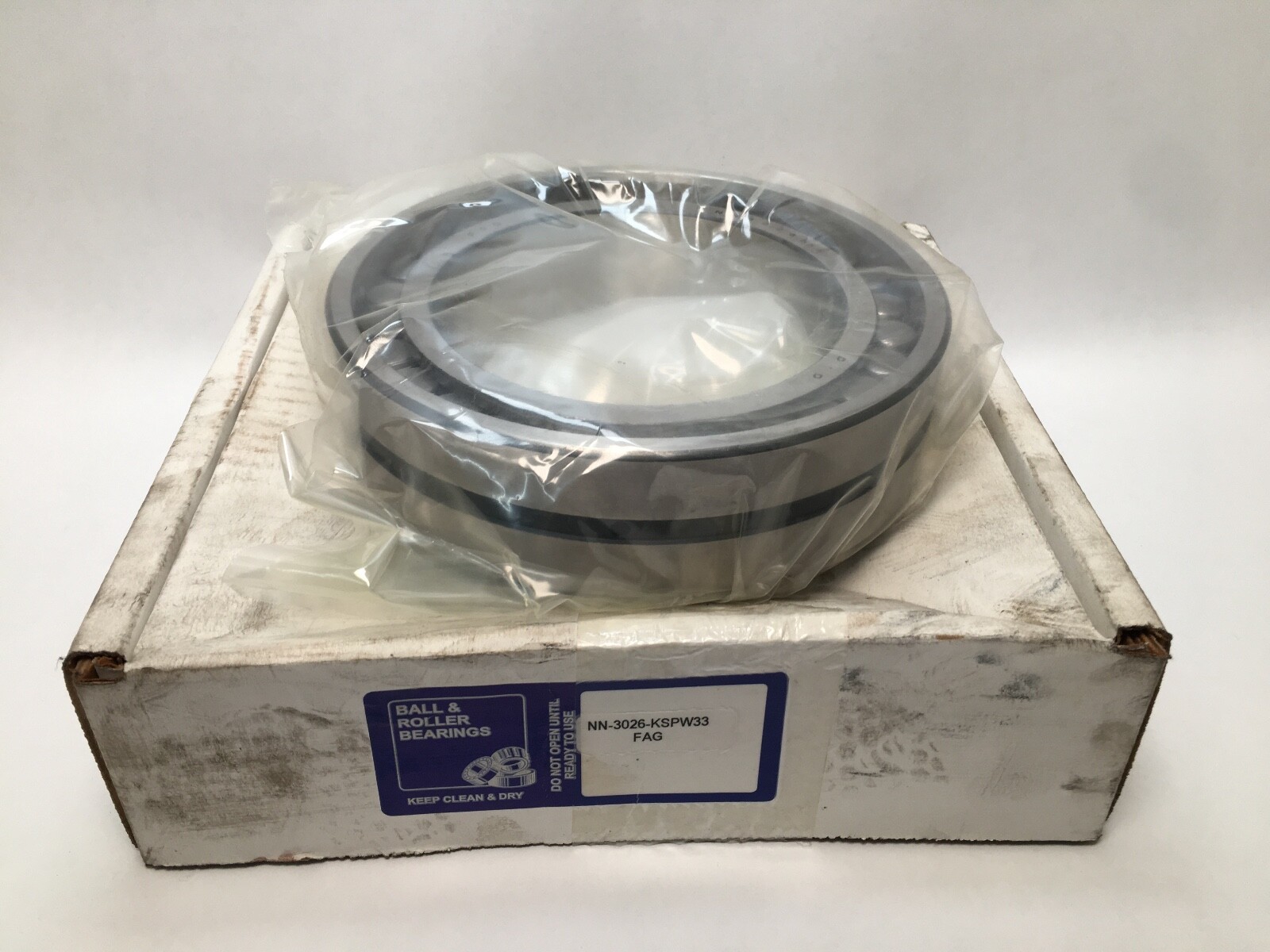 FAG NN3026KSPW33 Cylindrical Bearing 130x200x52 mm NN-3026-K-SP-W33 Germany