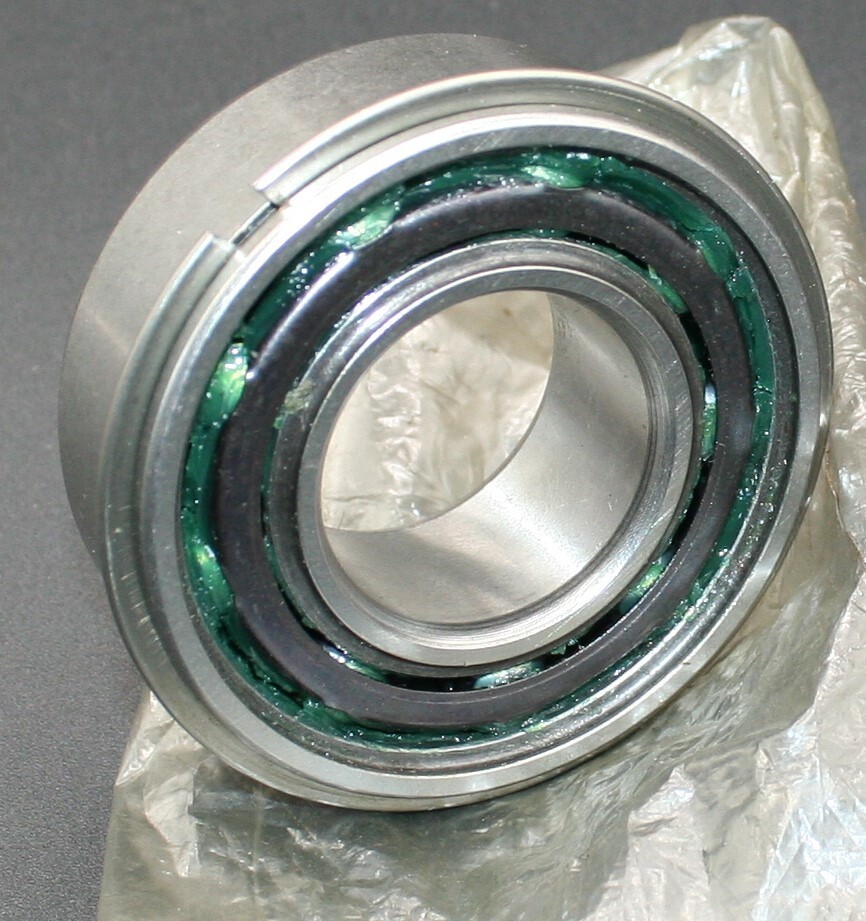 One (1) SKF 5207 A 2RS1NR/C3 Angular Contact Bearing 35 MM ID One Seal 3207 A