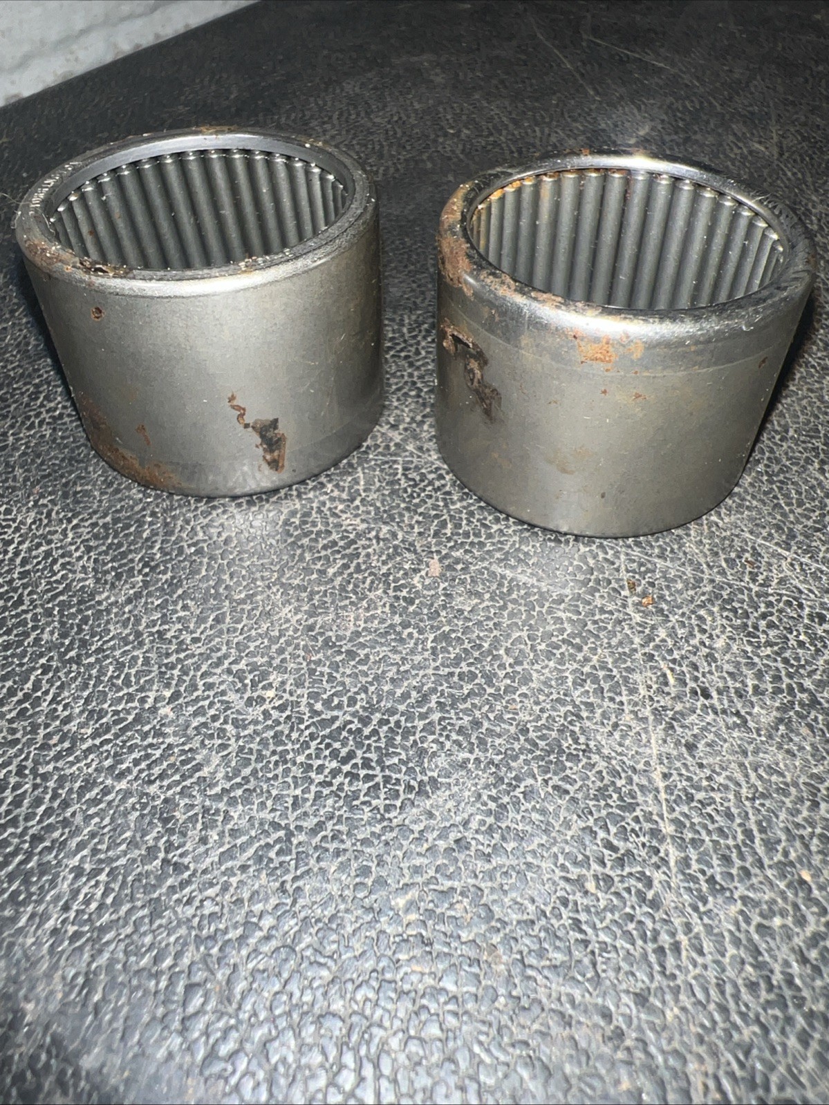 2x Torrington B-1816 Needle Roller Bearing 1-1/8″ ID Qty 2 (OUTER RUST DUE AGE)