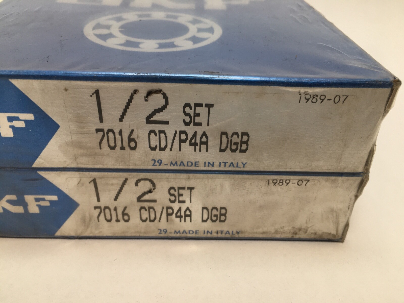 SKF 7016-CD/P4ADGB Angular Bearing 80x125x22 mm 7016-CD-P4A-DGB Italy Set