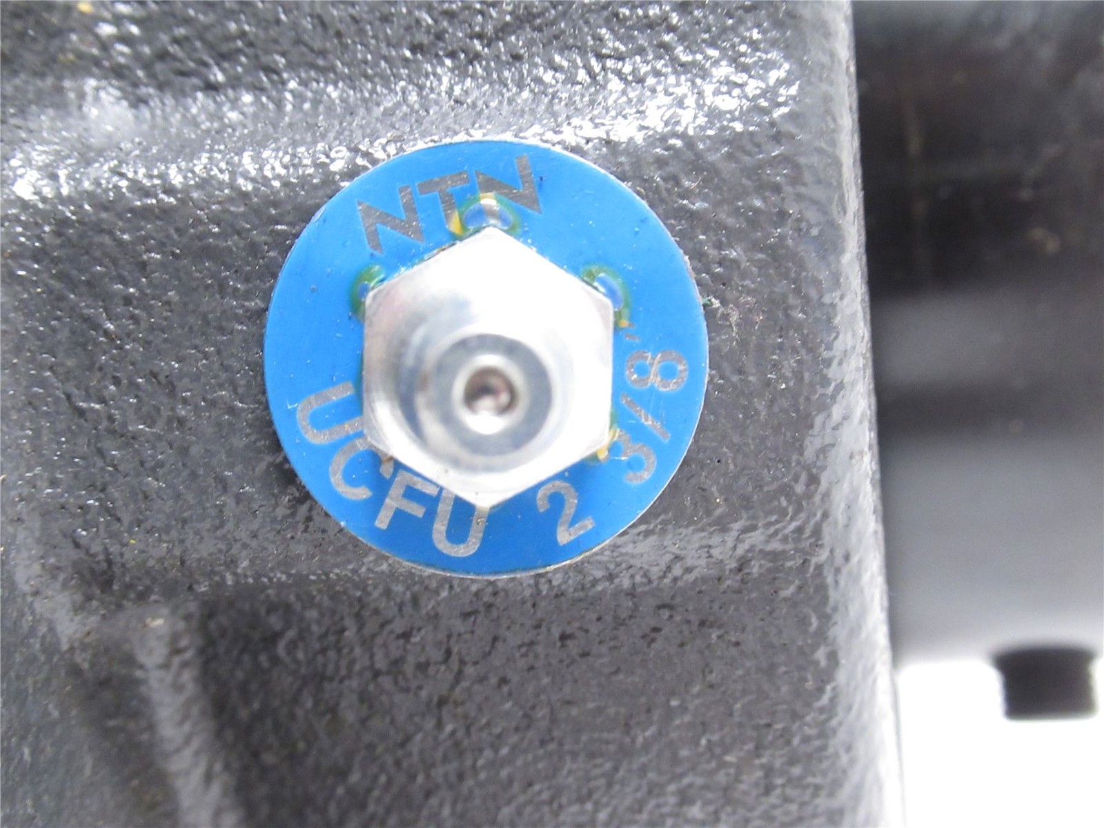 241480 New In Box; NTN UCFU-2.3/8 Flange Bearing; 2-3/8″ID; 4-Bolt Mount
