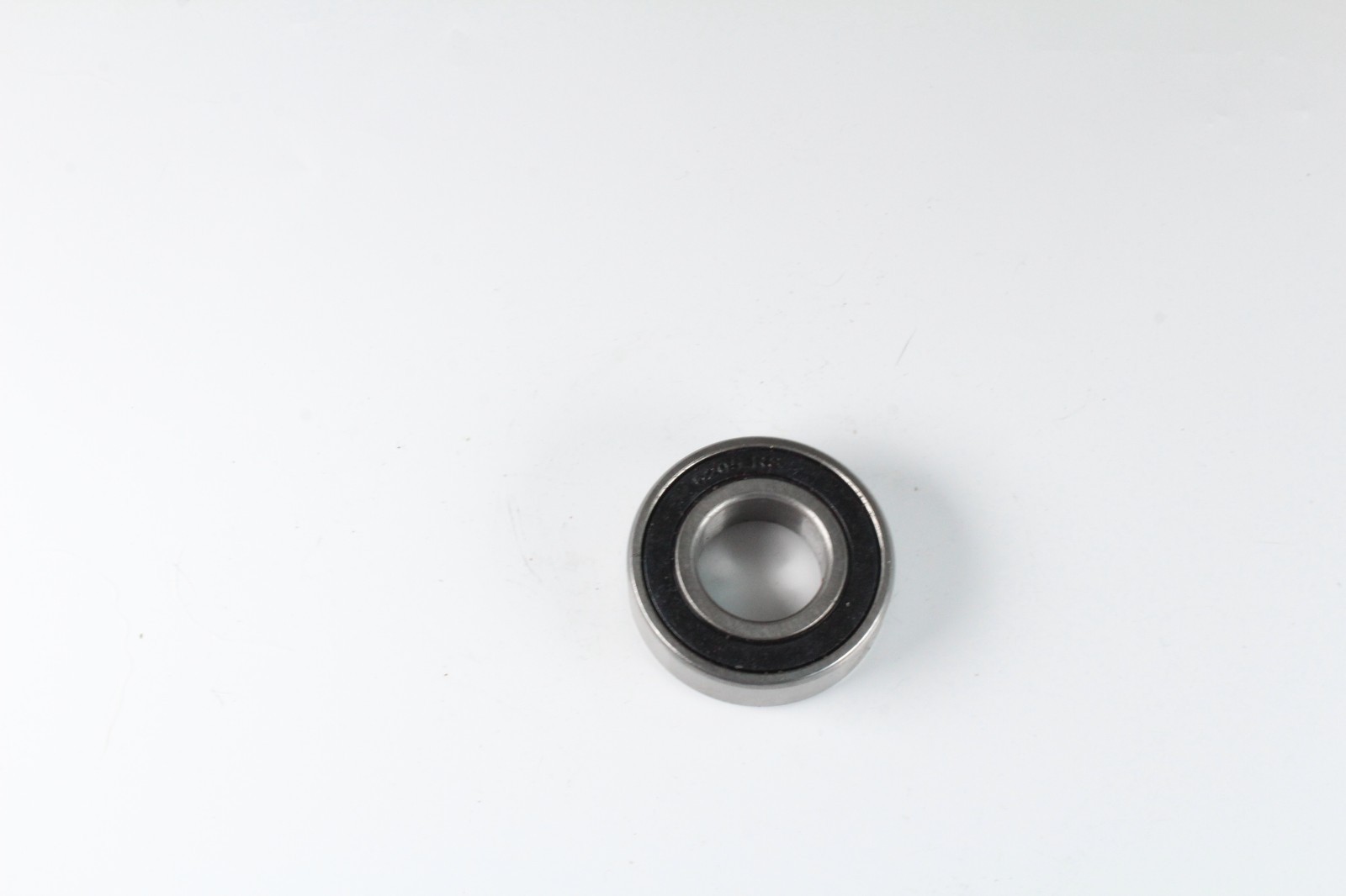 6205-2RS Rubber Seal Ball Bearing 6205 2RS 6205rs Lot of 2 NO BOX