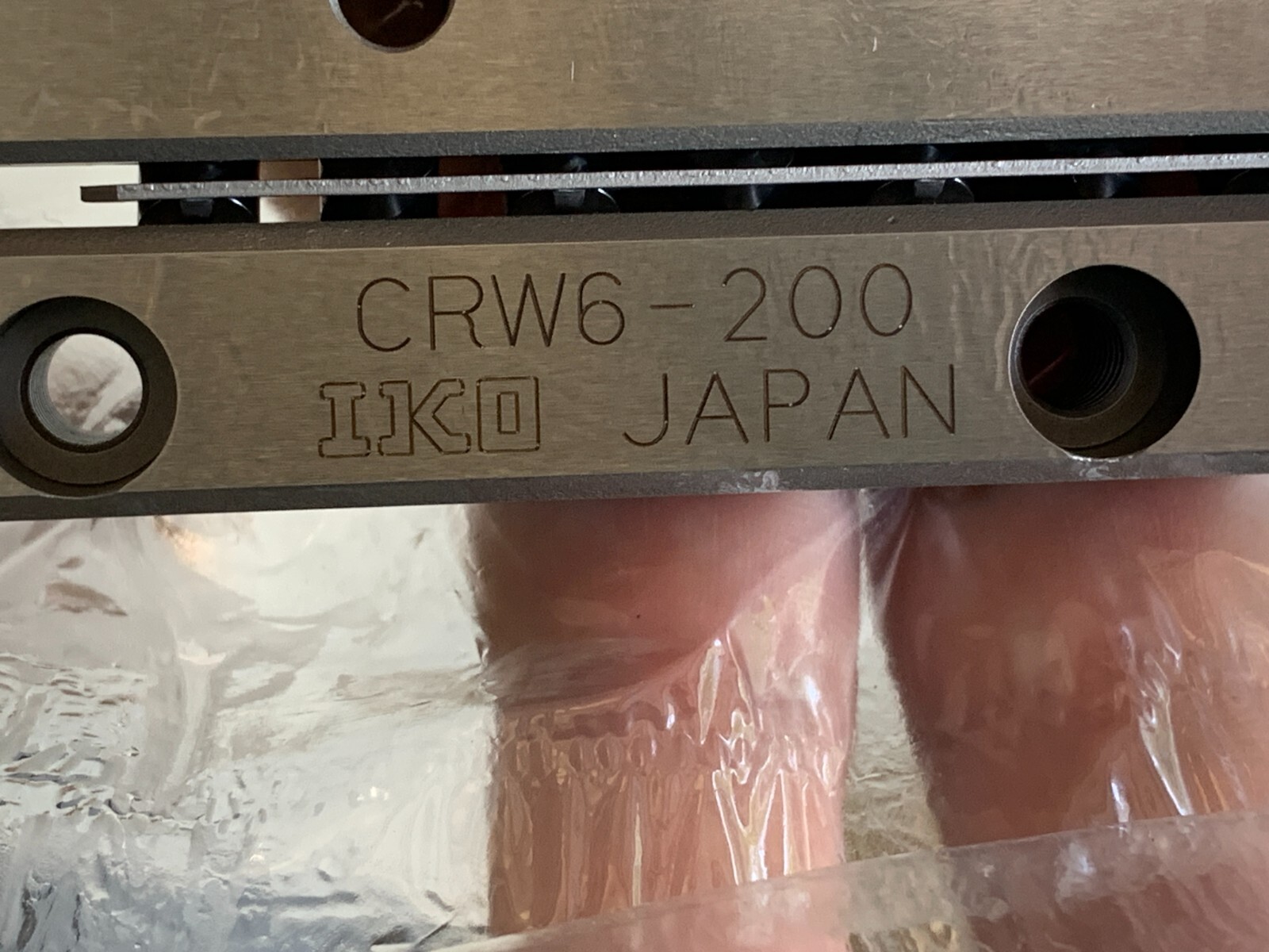 IKO CRW 6-150×200 C14 /U – Crossed Roller Linear Way – Lot of 2 Pairs NIB