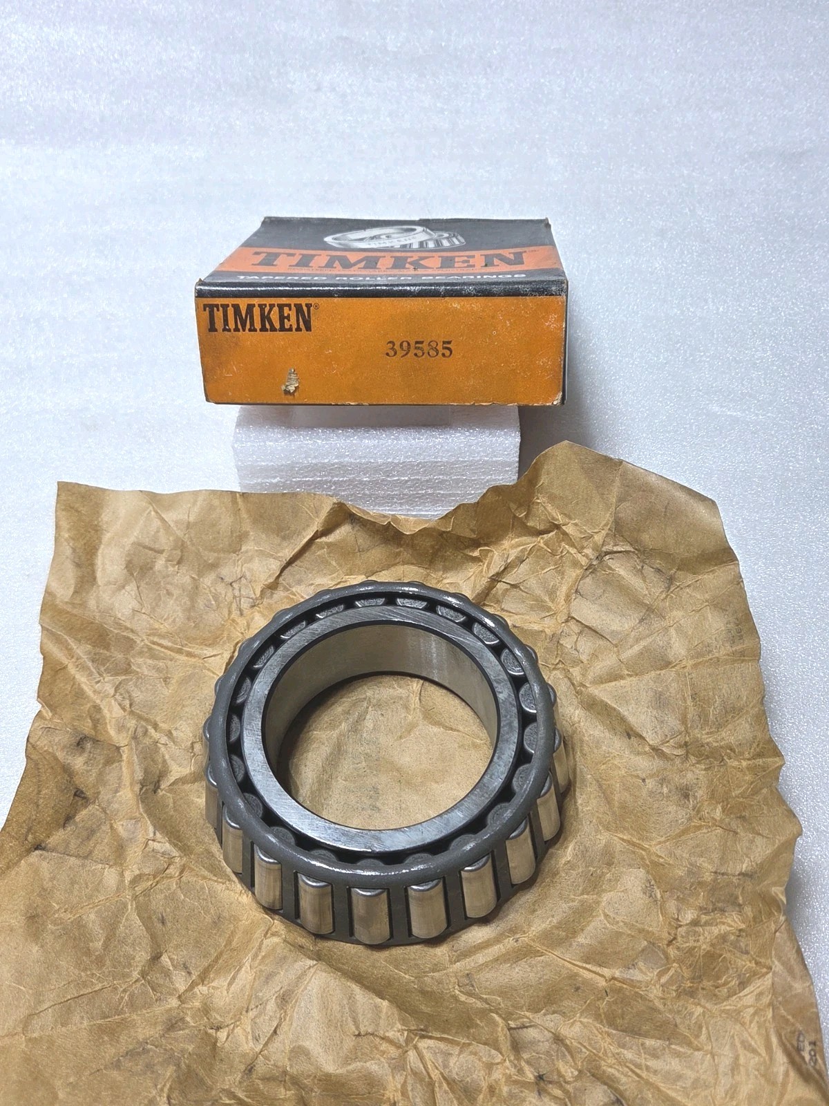 Timken 39585 Tapered Roller Bearing 2.5 In. Bore, Single Cone Roller Bearing