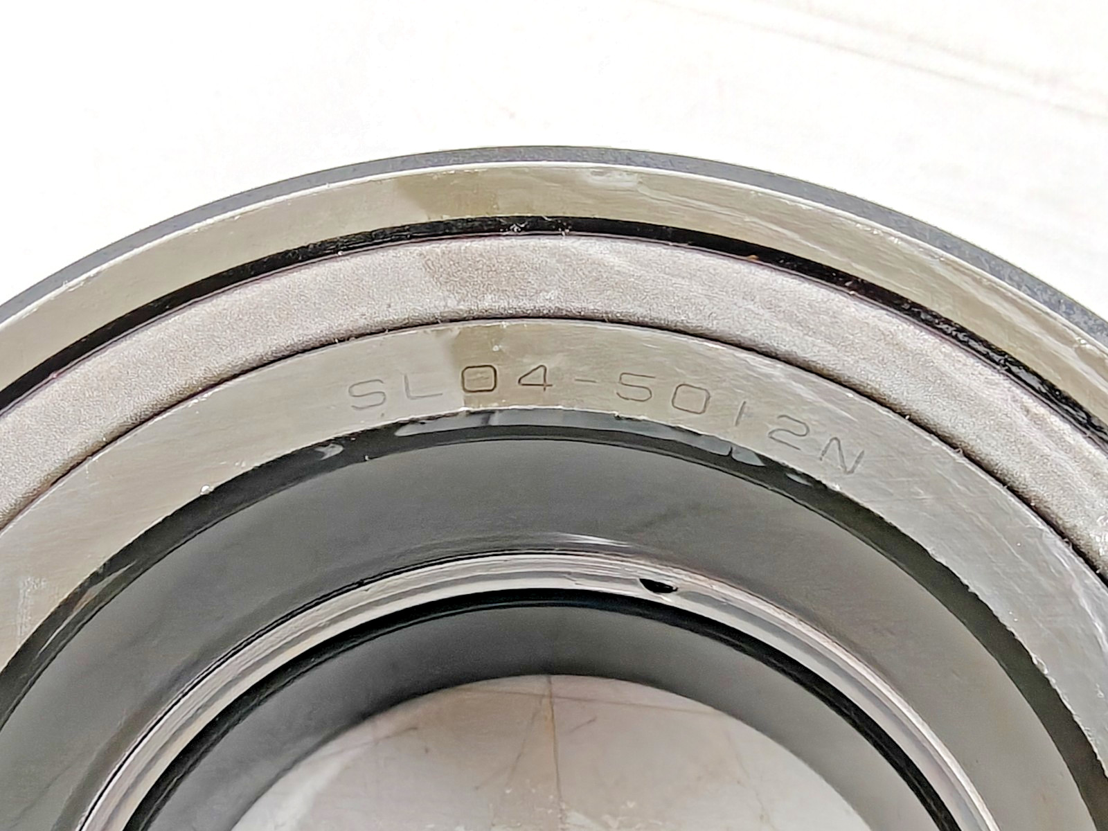 SL 04 5012 N NTN Double-Row Cylindrical Roller Bearing SL04 5012NR , NNF5012ADA