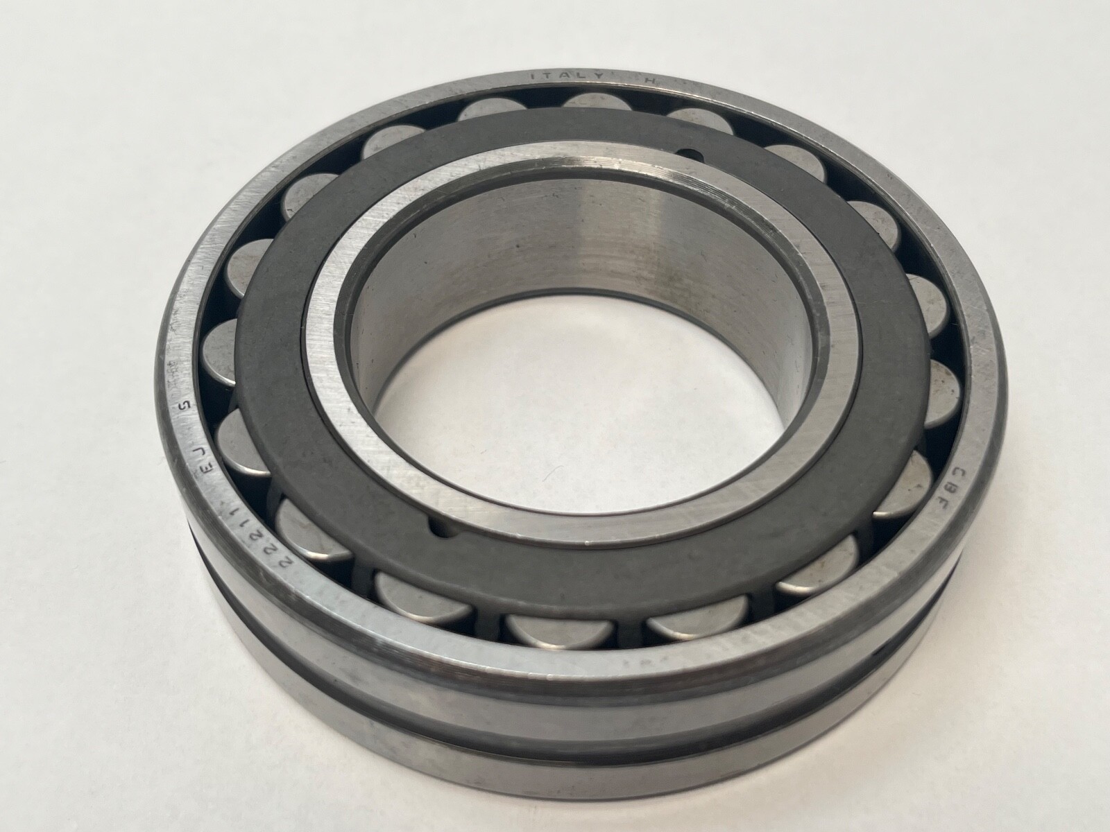 CBF 22211EJW33 Spherical Bearing 55x100x25 mm 22211-E-J-W33 22211E Italy
