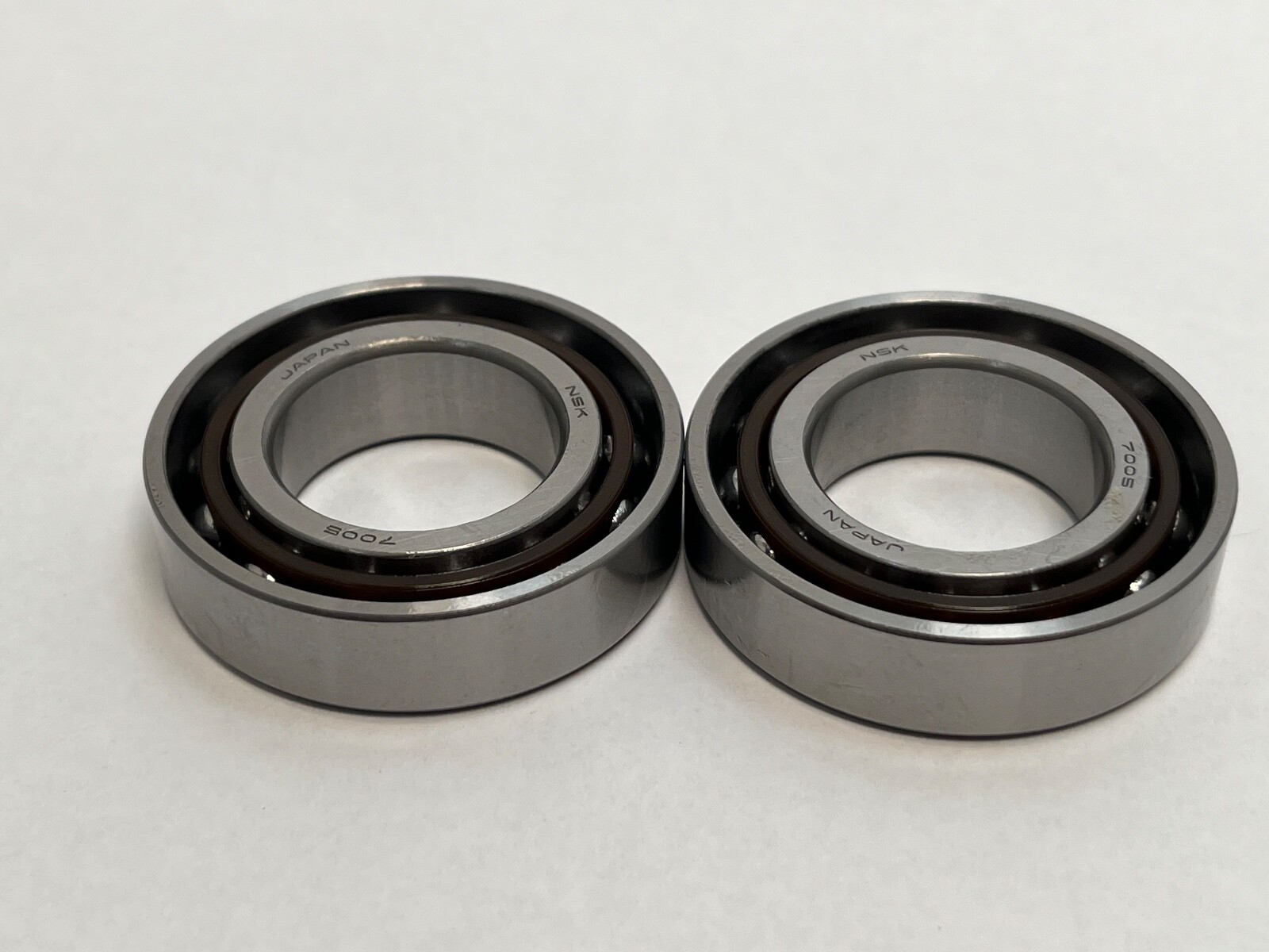 NSK 7005CTYDUHP4 Angular Bearing 7005C 7005-C-TY-DUH-P4 ABEC7 25x47x12 mm 2 Pcs