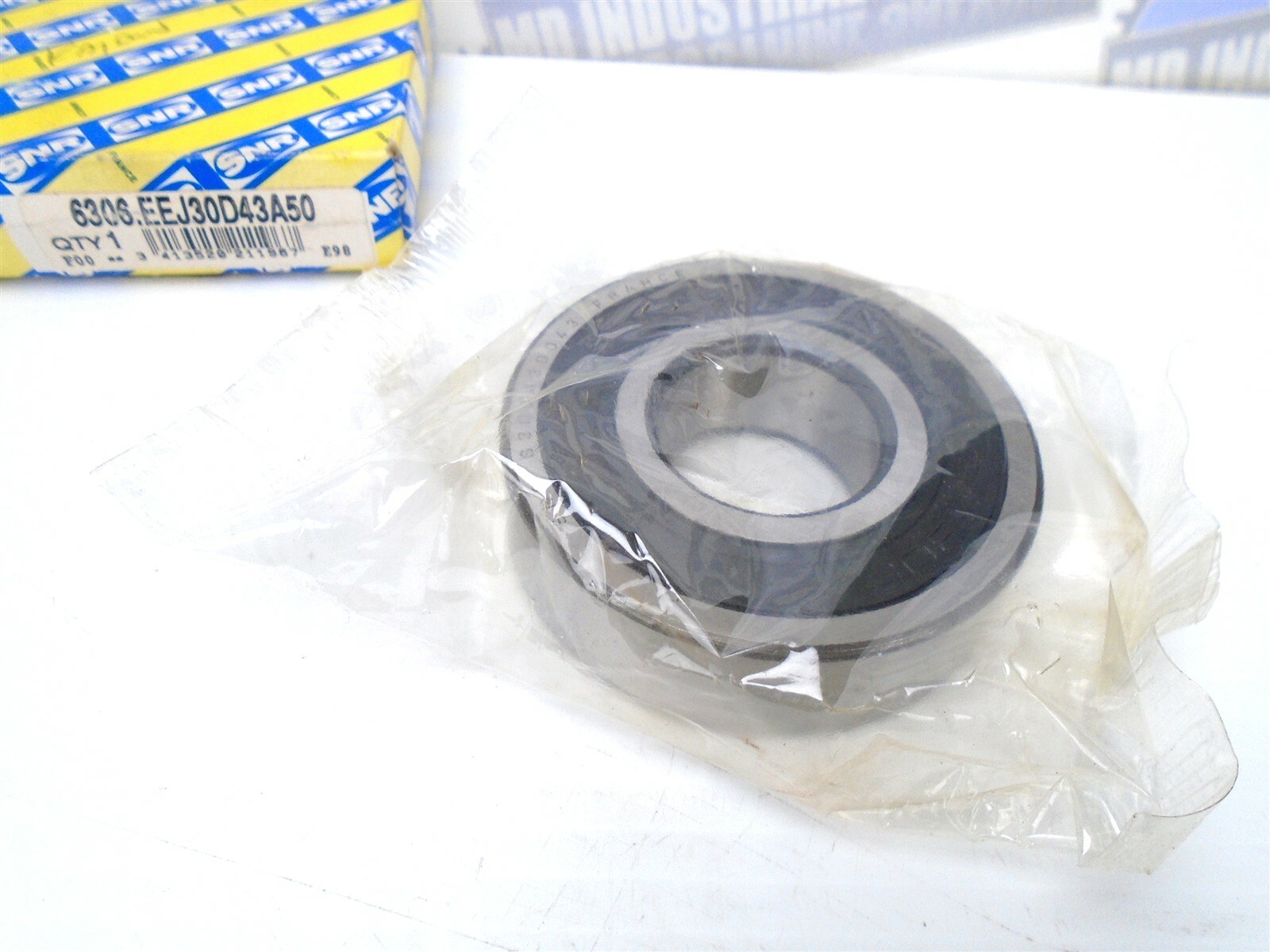 SNR – 6306 NR – SNR Sealed Deep Groove Bearing – 30 x 72 x 19mm (NEW IN BOX)