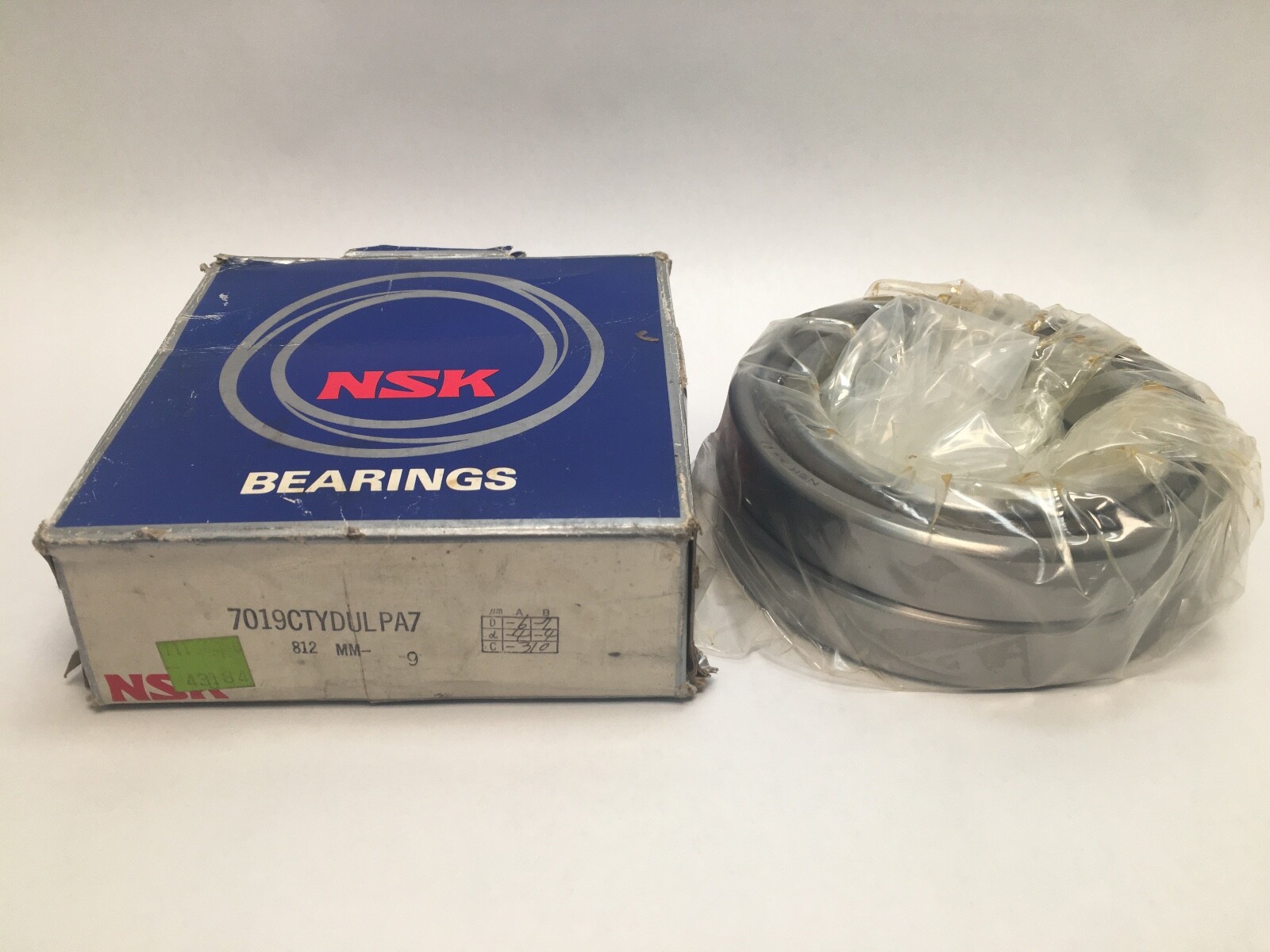 NSK 7019CTYDULPA7 Angular Contact Bearing 95x145x24mm 7019 CTY DUL PA7 Japan Set