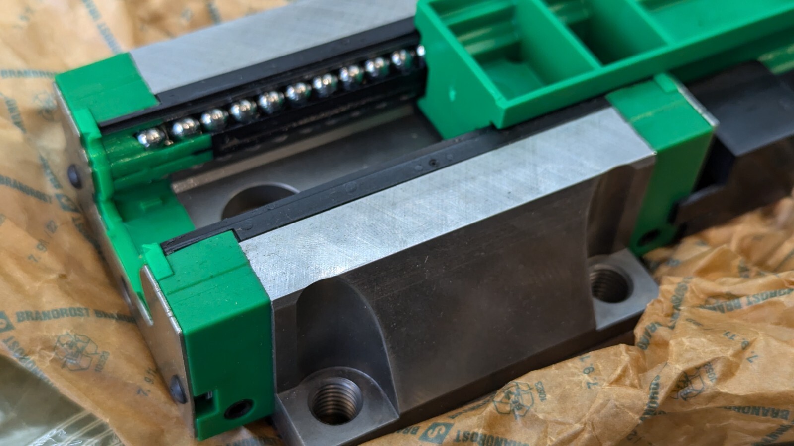 INA/Schaeffler Technologies KWVE35-B-V2 (97 x 02 mm) LINEAR PLAIN UNIT