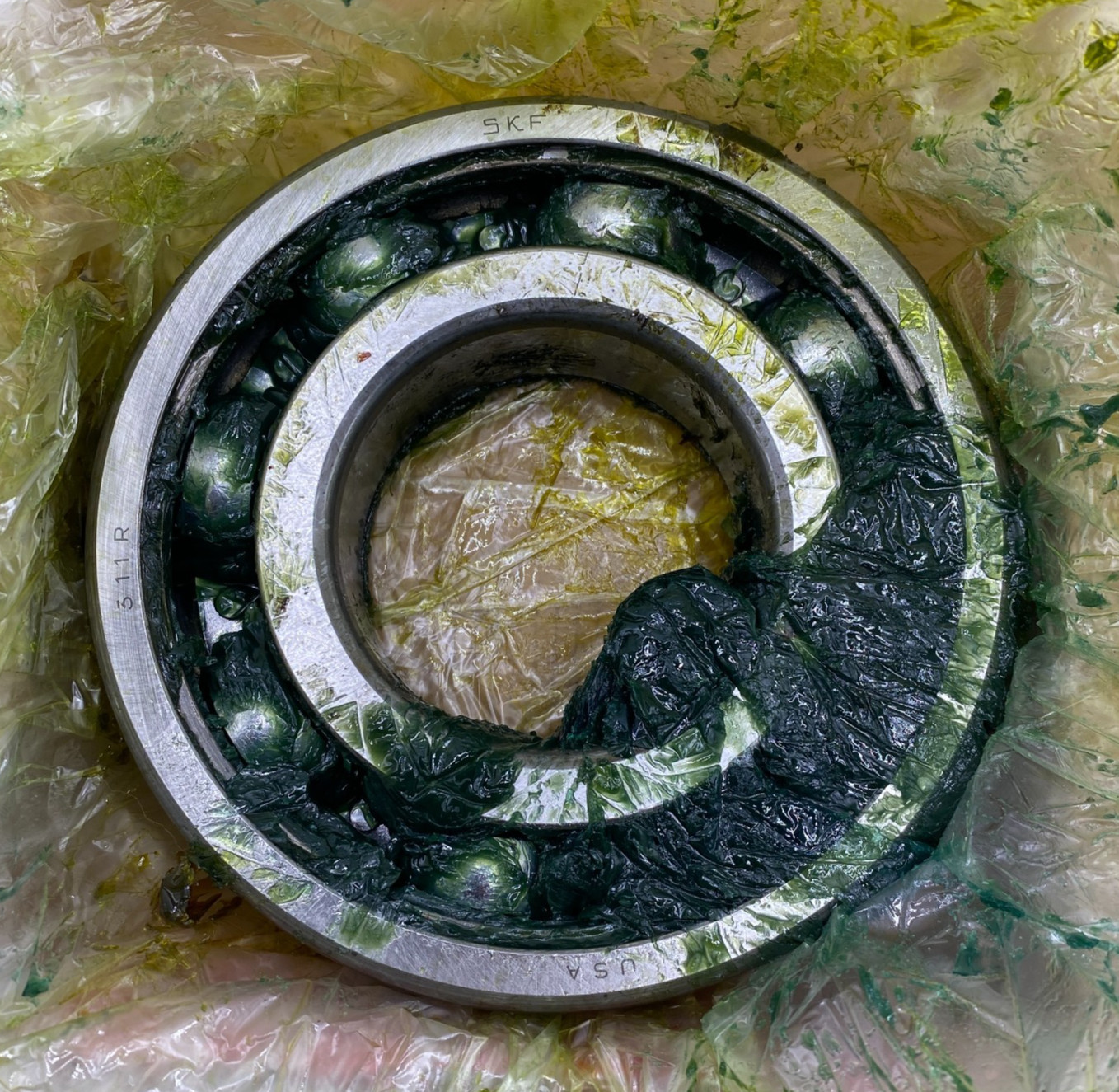 FAG 6313 C3 Ball Bearing Deep Groove 65mm ID X 140mm OD X 33mm