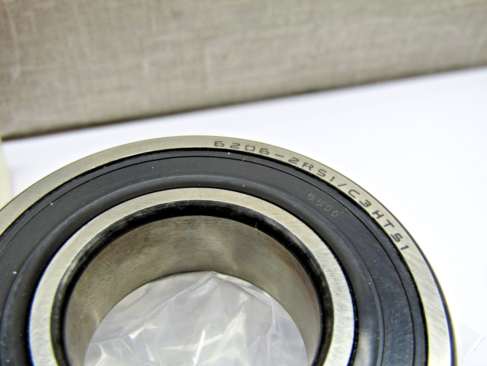 SKF 6206-2RS JEM 30mm x 62mm x 16mm Sealed Bearing