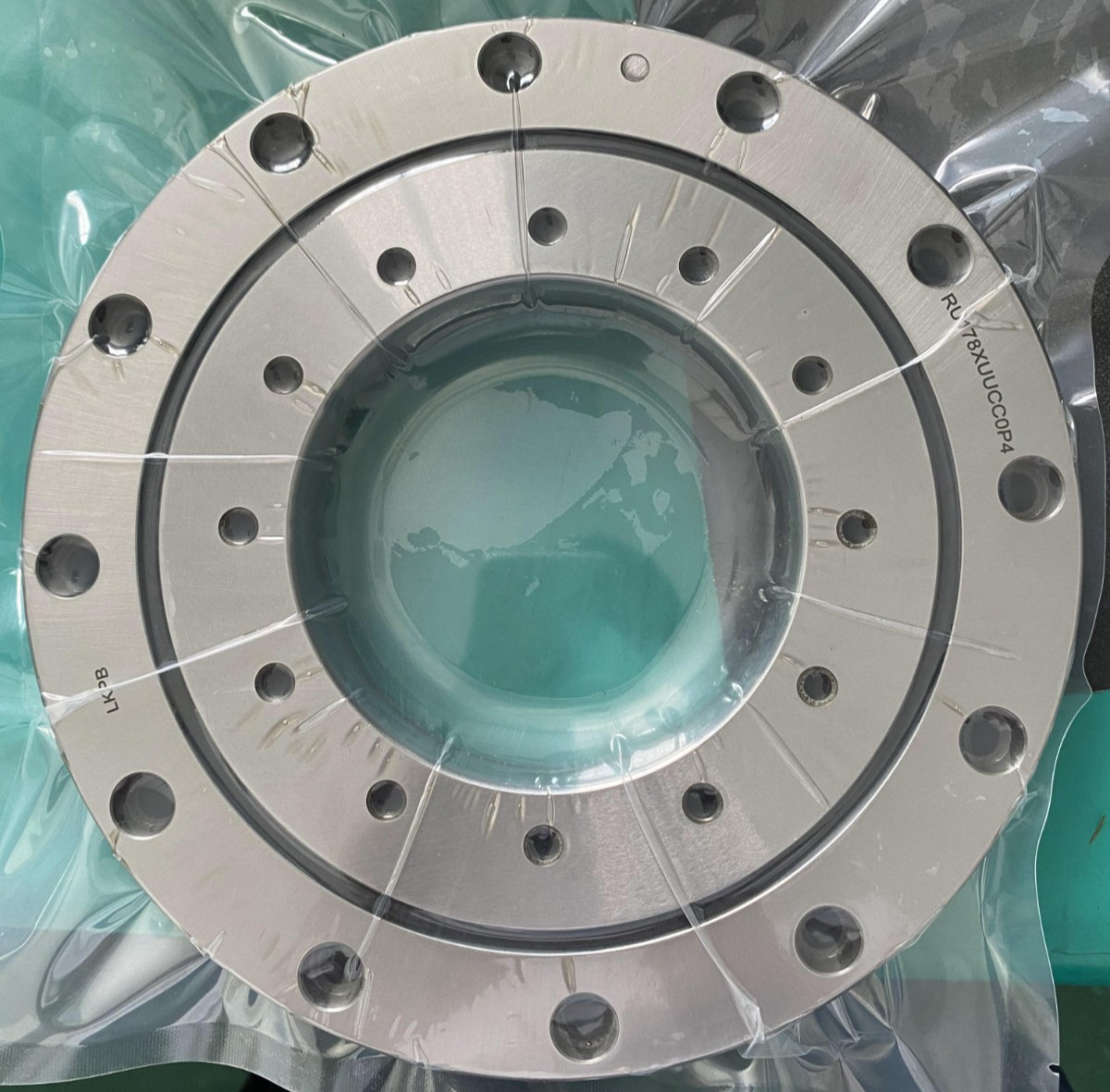 RU178 NEW Crossed Roller Bearings Slewing Ring 115x240x28mm P5/P4