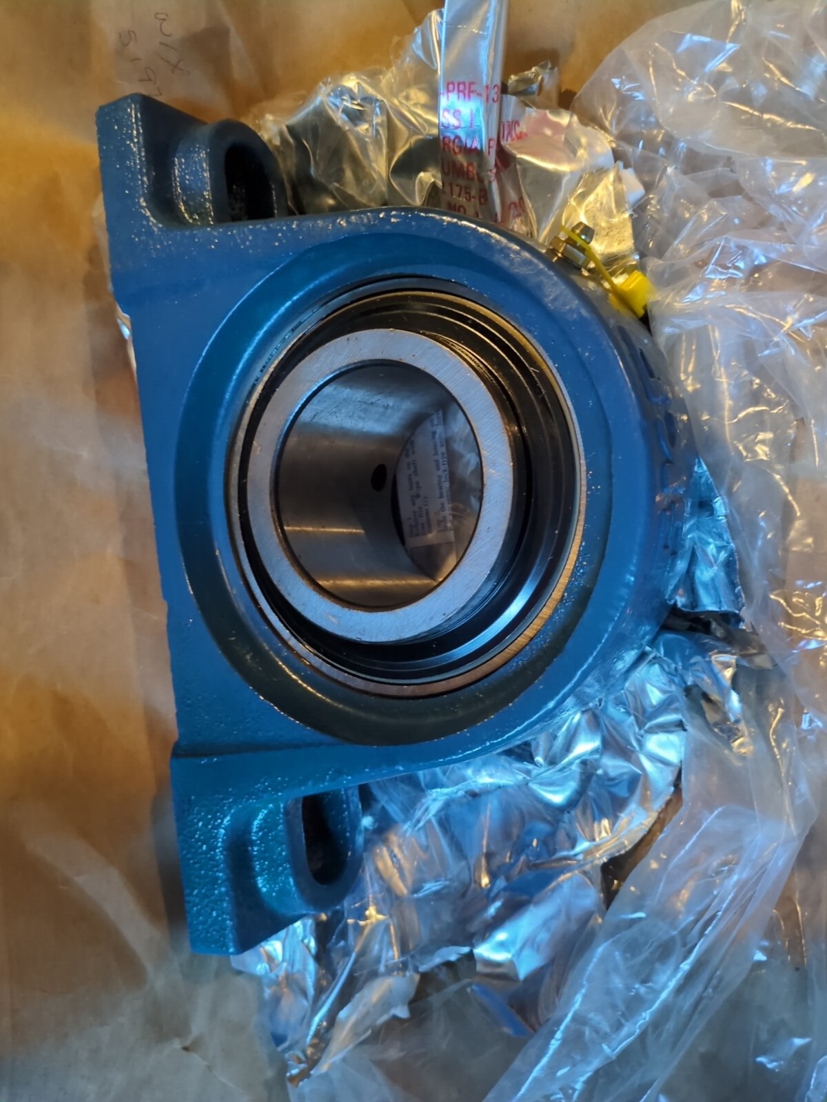 Large SKF SY 2 3/4 TF PILLOW BLOCK UNIT EXT. INNER RING & SET SCREW NOS New