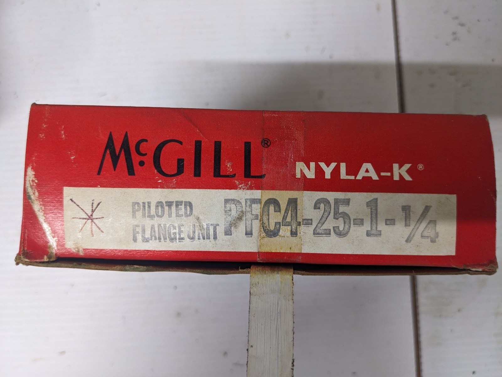 McGill PFC4-25-1-1/4 4 bolt piloted flange block, USA. * = SealMaster SFC20