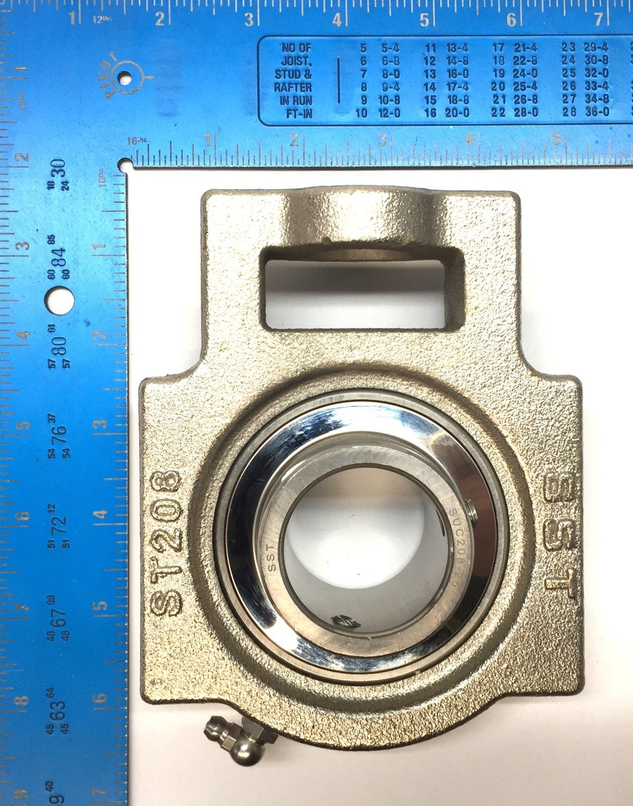SST Mounted Ball Roller Bearing Housing with Zerk Fitting ST208 (SUC208-25) NOS
