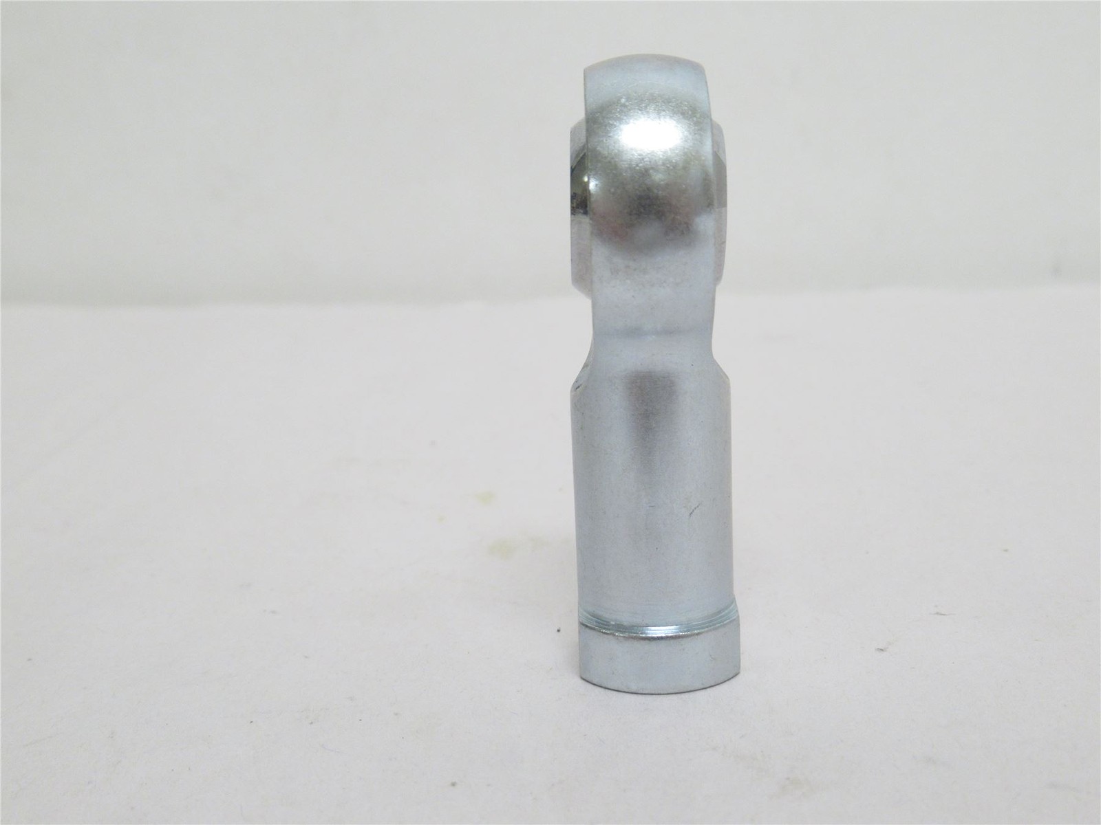 238636 New-No Box; Heim HF7 Rod End Bearing 7/16″ID; UNF-3B Threads; RH; Female