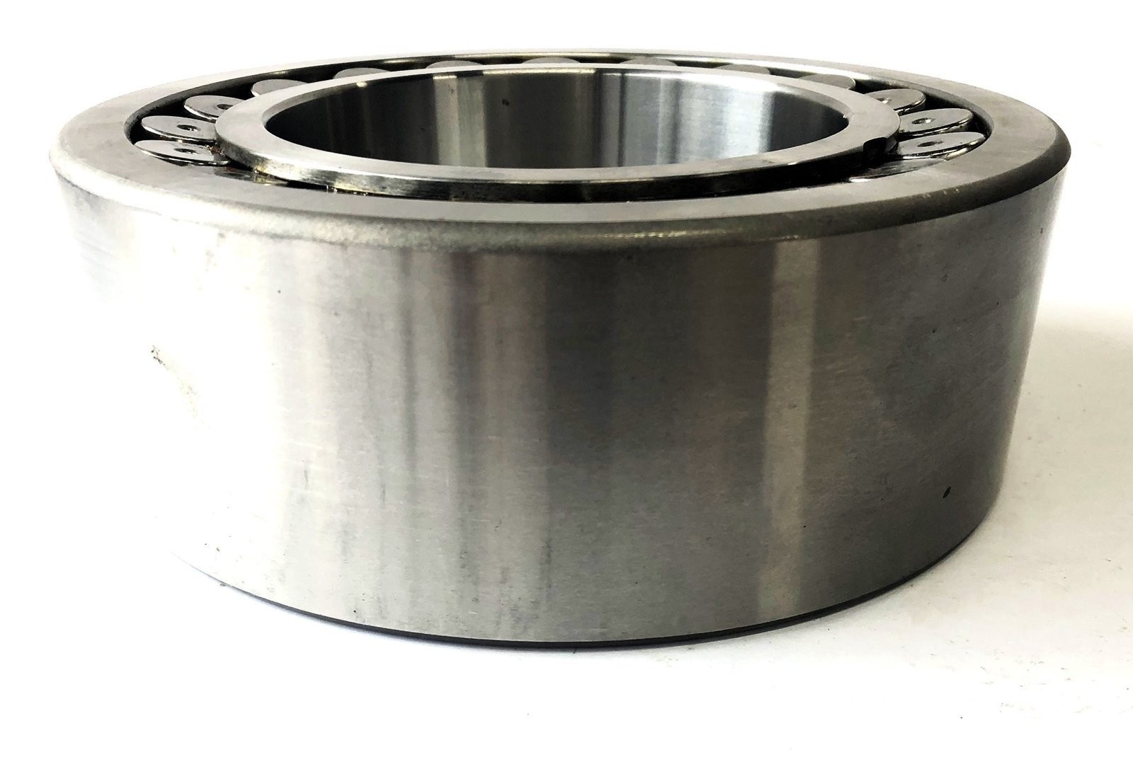 SKF V-6 ROV3 Self Aligning Spherical Roller Bearing 466816 MCA MT (2W26/C4O) NOS