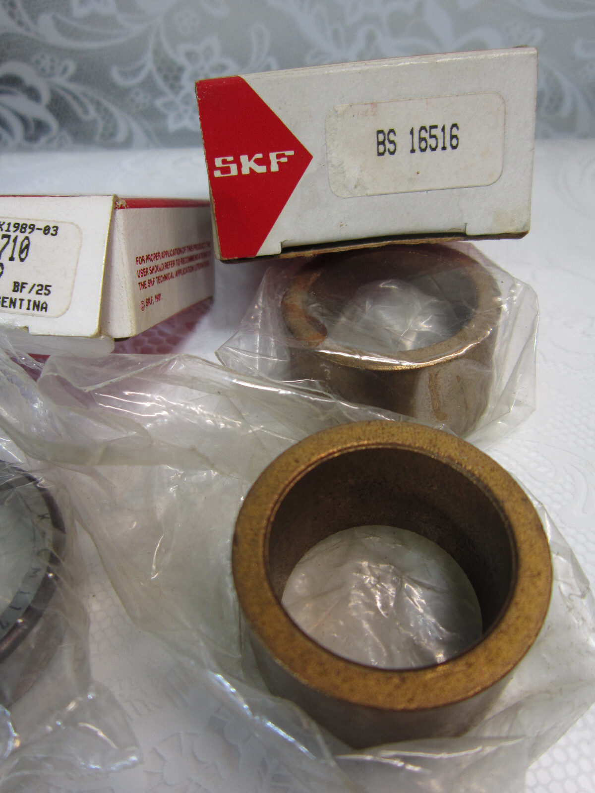 SKF x1989-03 LM 11710 CUP BF/25 + (2) BS 16516 Parts ~ New Old Stock